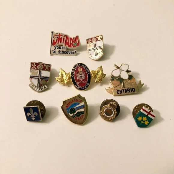 Vintage Ontario Ottawa Old Fort Henry Wasaga  Beach North Bay Pins - Picture 1 of 16